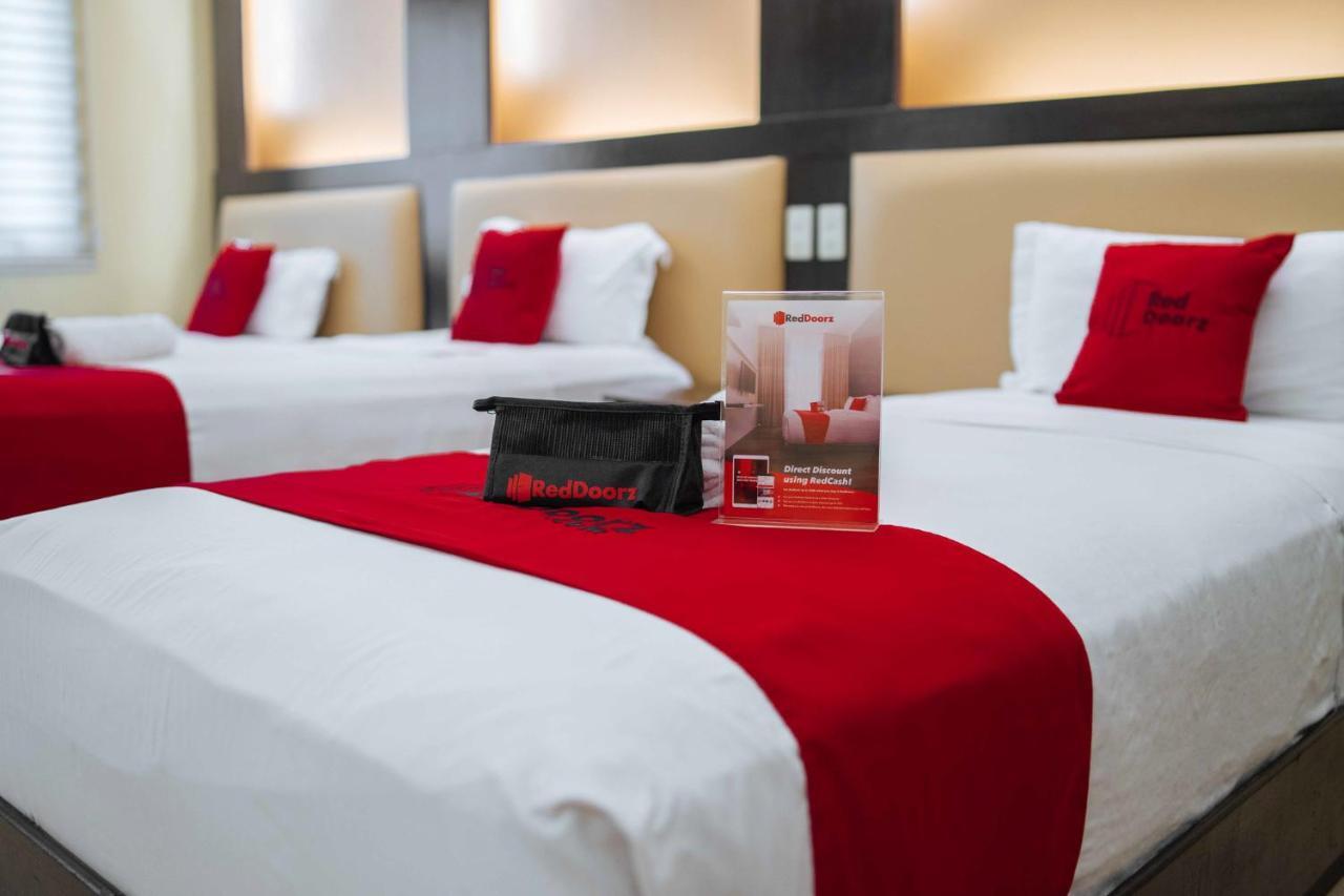 Reddoorz Premium Near Trinoma Hotel Quezon City Exterior foto